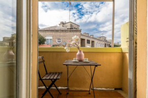 JOIVY Lovely Studio for 2 with Balcony near Duomo
